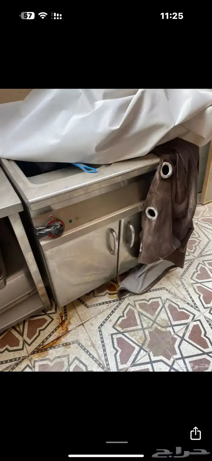 أغراض مطعم للبيع 2