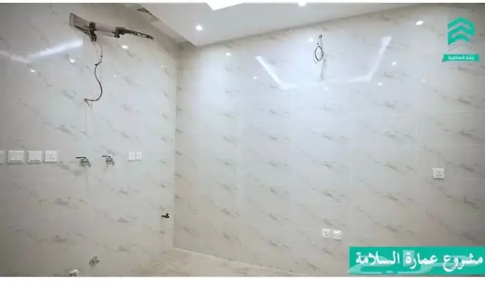 شقة 4 غرف فاخرة 640 الف فقط حي السلامة 3