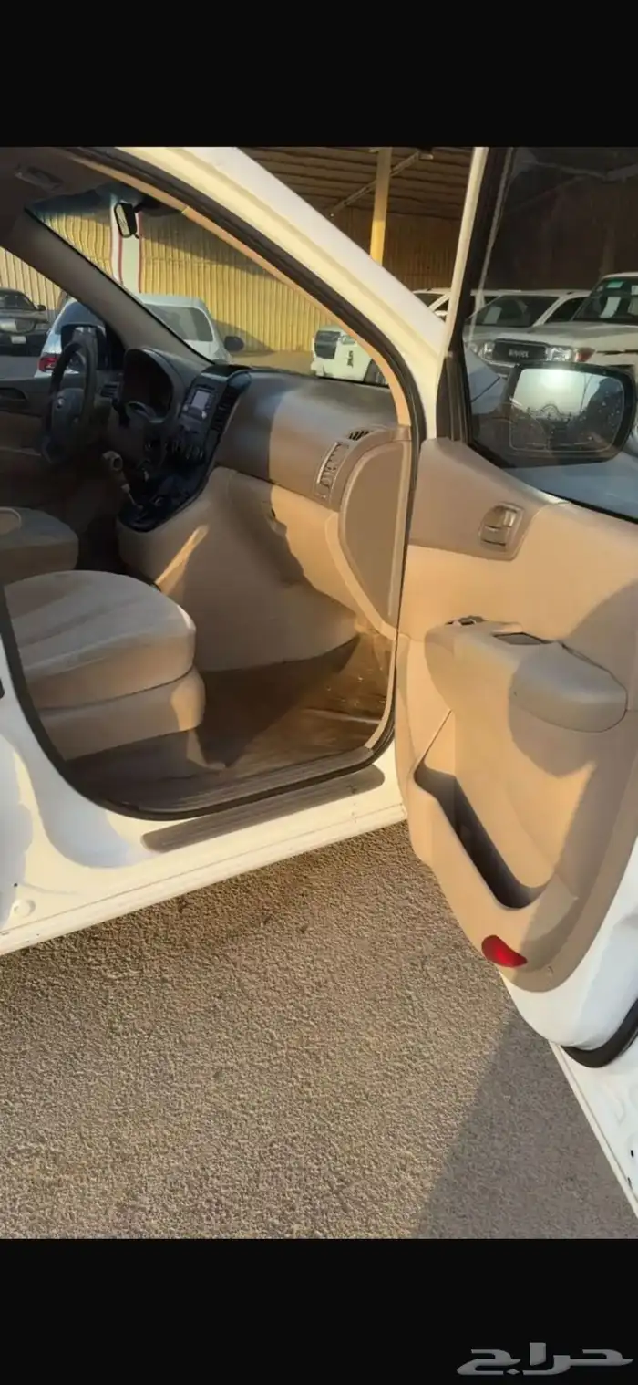 كيا كرنفال 2014 2