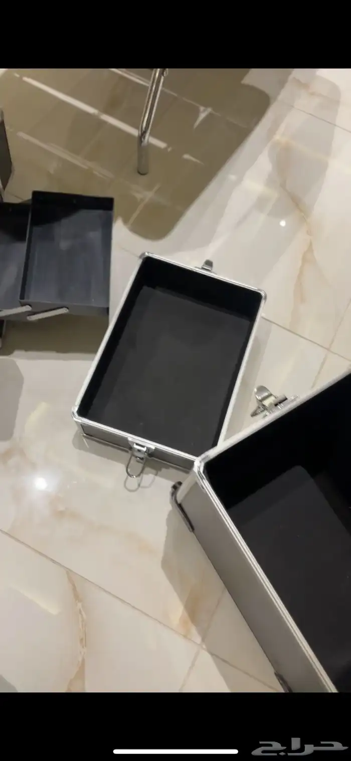 شنطة مكياج كبيرة 2