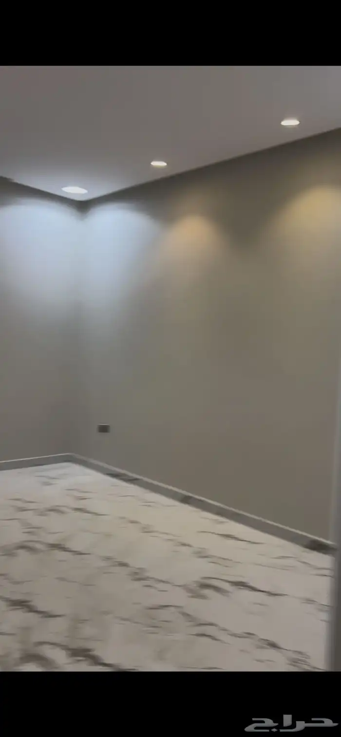 شقه للايجار المجمعه حي الامير سلطان جديده مدخل خاص 0