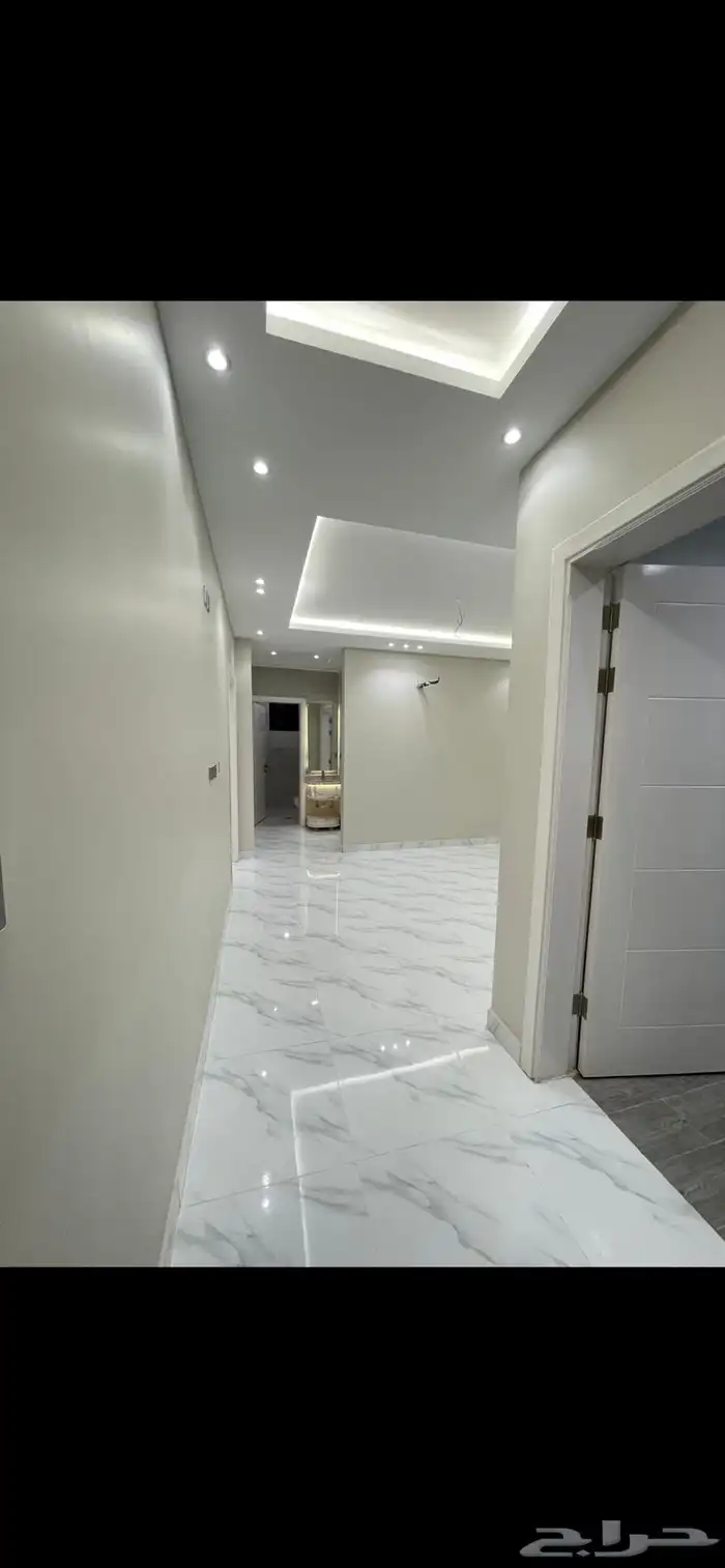 شقة من المالك جديدة للبيع 4 غرف بحي الربوة 8