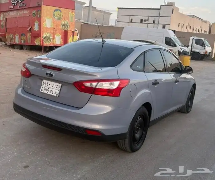 للبيع فورد 2014 مخزنه 8