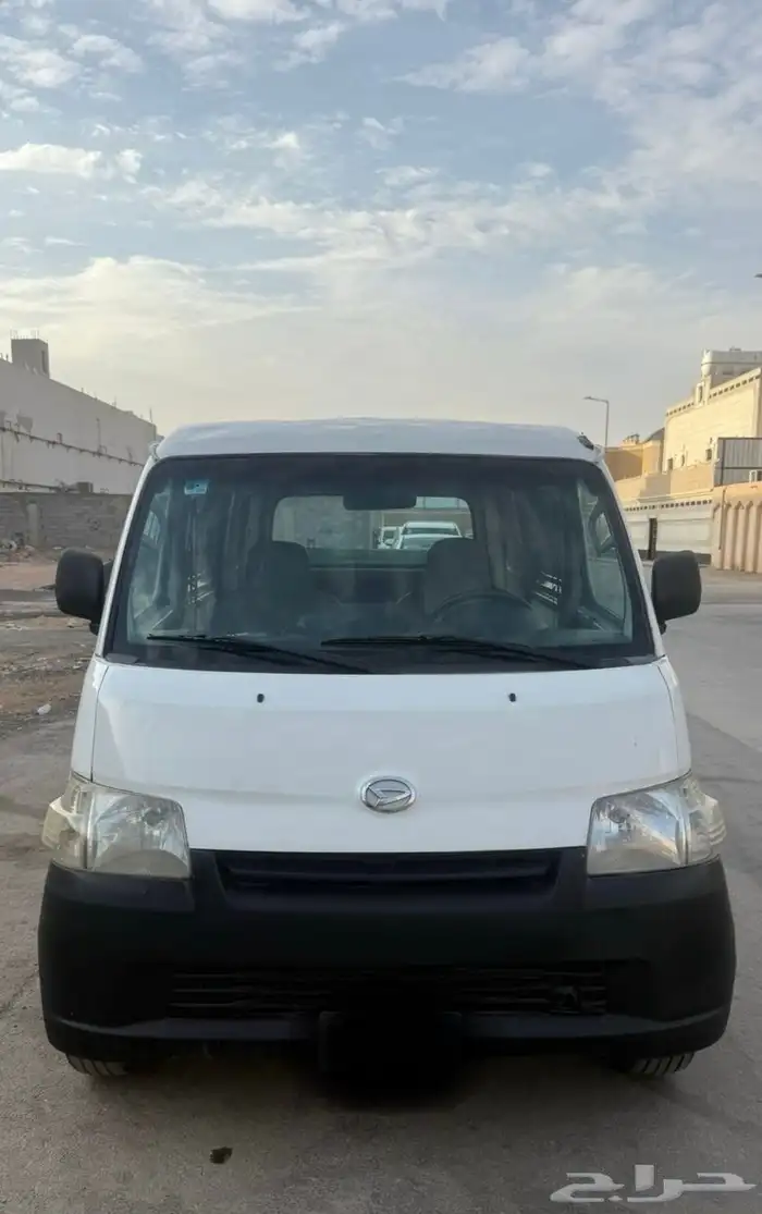 فان دايهاتسو 2012 2