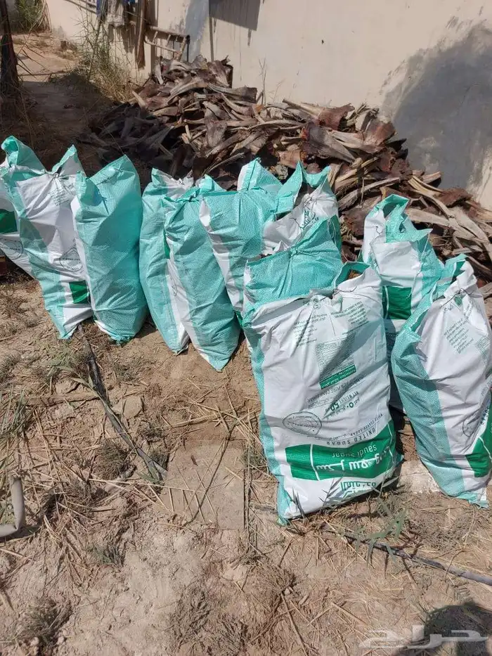 بيع كرب وجذوع للمندي خمس ريال فقط 3