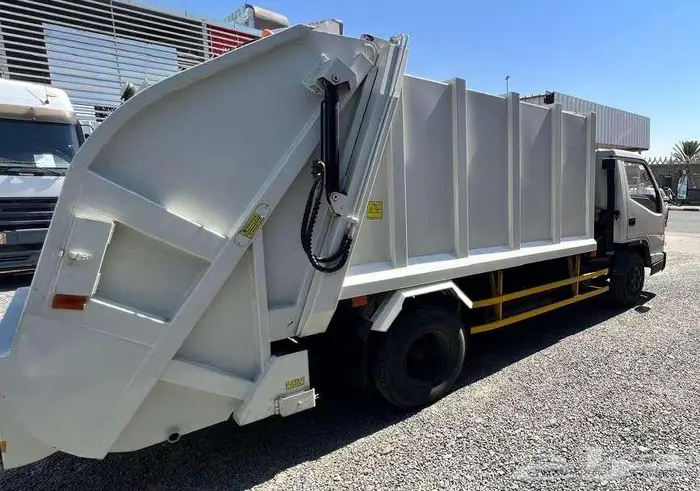 دينا -مكبس نفايات- J.M.C 3