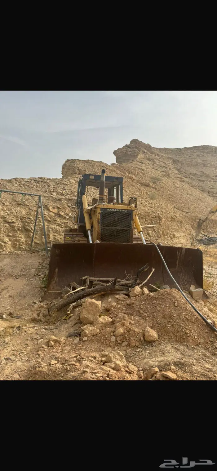 بلدوز كوماتسو داش 8 0