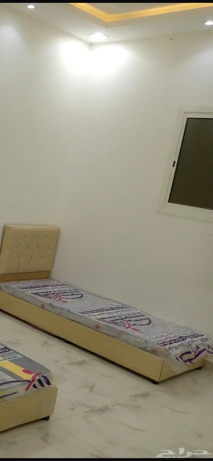 سرير نفر مع الباد 0