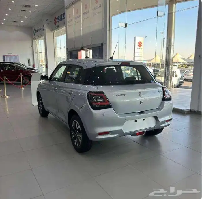 سوزوكي سويفت 2025 1
