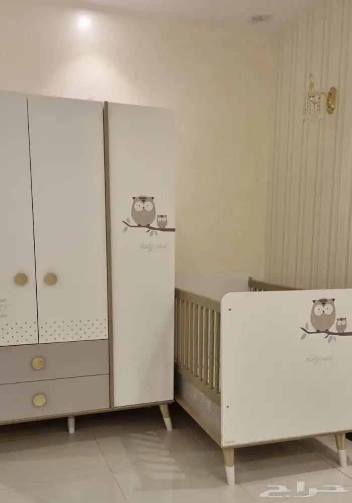 غرفة اطفال   طاولة مدخل 0