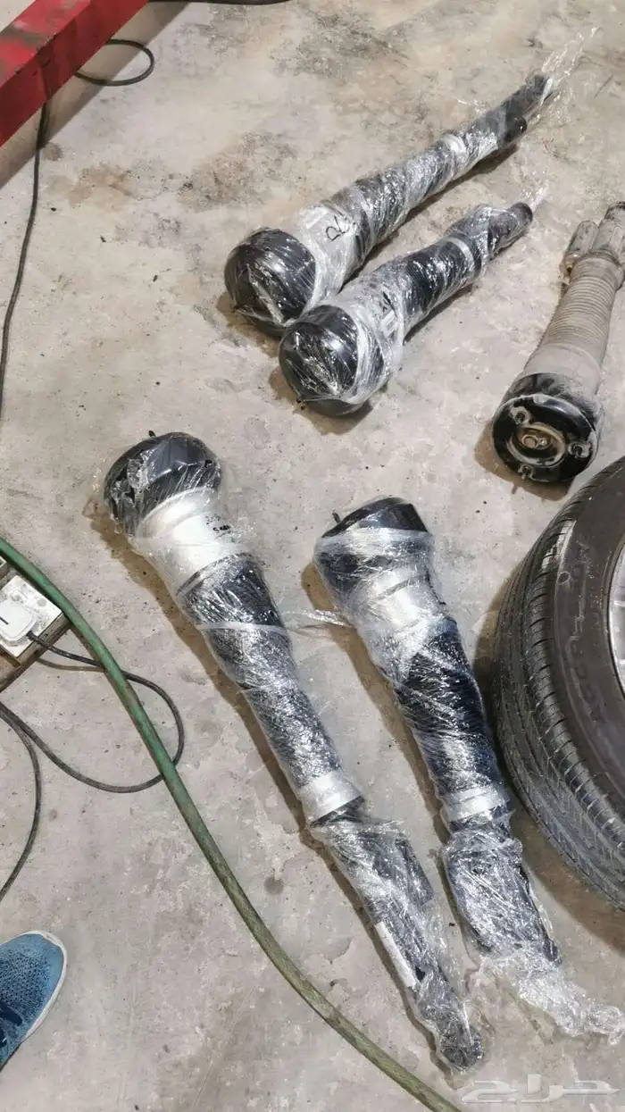 مساعدات الهيدروليك مع الصمان 0