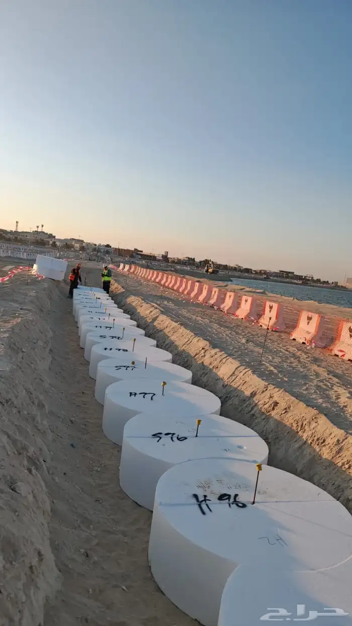 متوفر لدينا جميع انواع فلين الابيض و الازرق و عوازل مائي 0