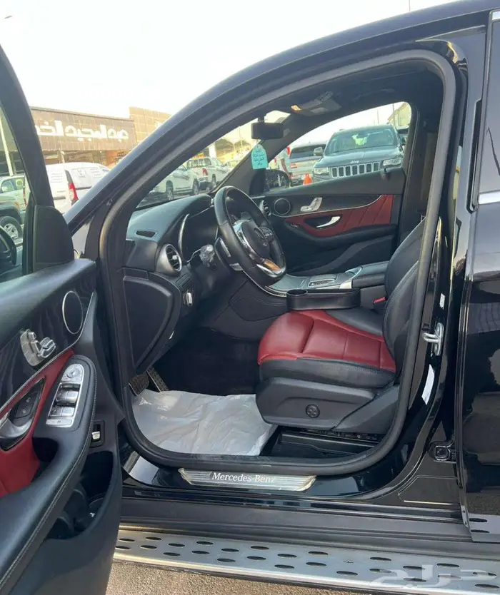 مرسيدس GLC300 موديل 2020- معرض خلف للسيارات 8