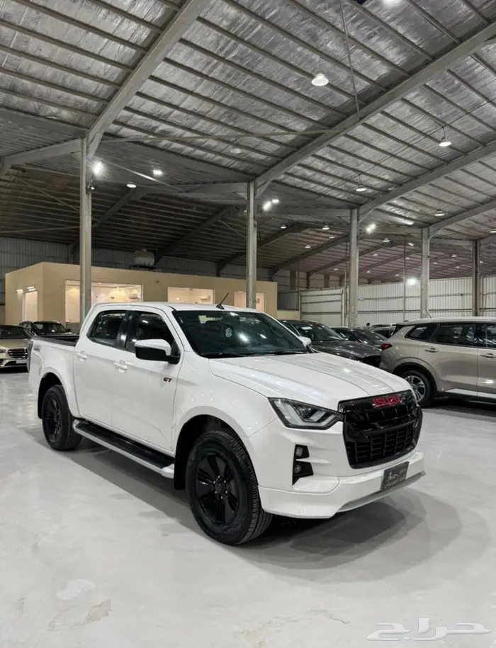 ايسوزو 2022 جي تي GT 3