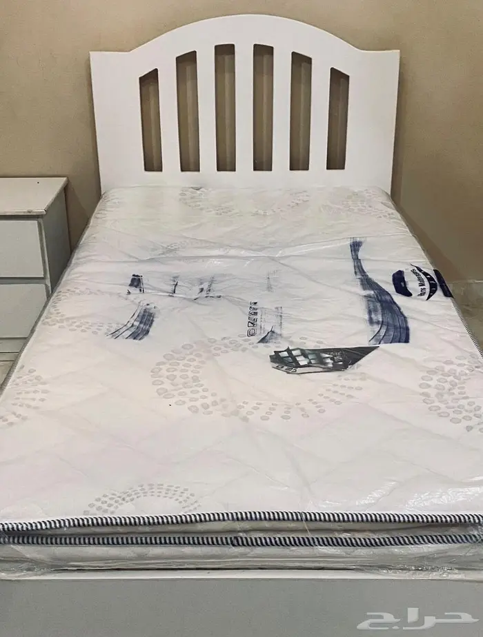 غرفة نوم لون ابيض 4