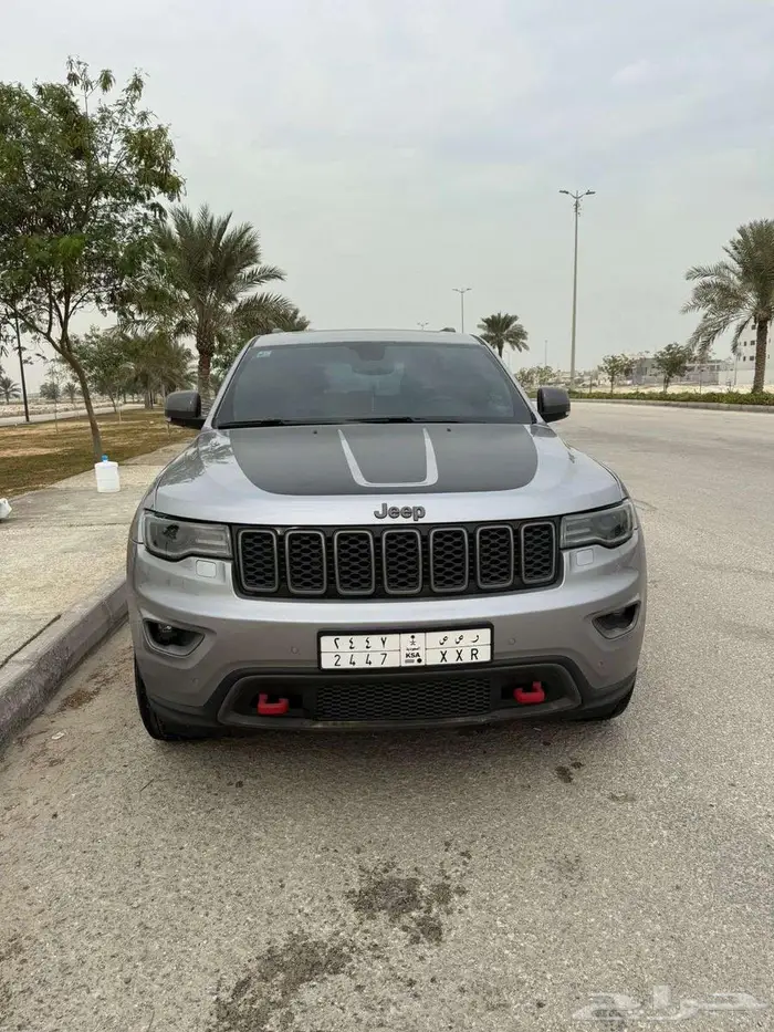 جيب جراند شيروكي تريل هوك2017 بانوراما فل كامل للبيع 1