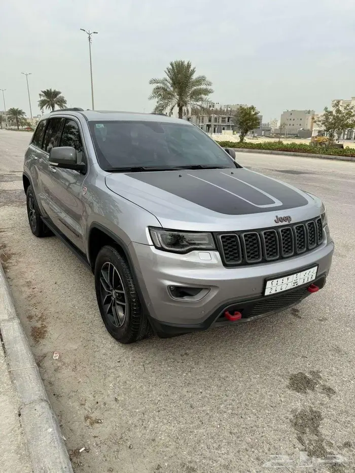 جيب جراند شيروكي تريل هوك2017 بانوراما فل كامل للبيع 3