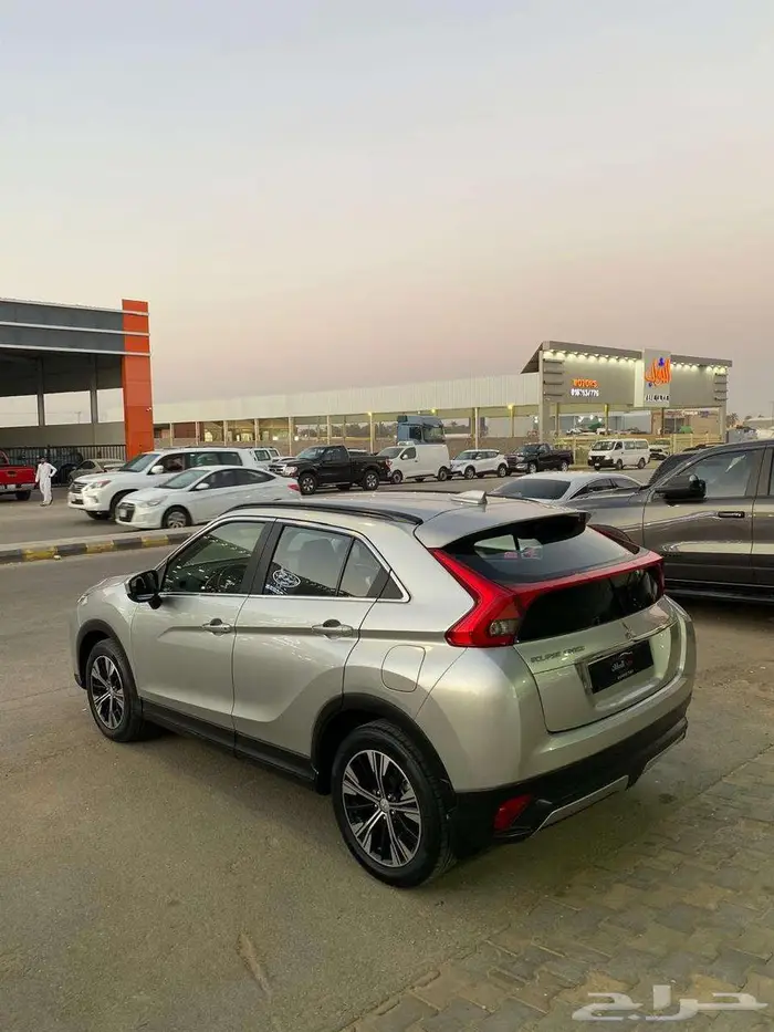 ميتسوبيشي اكليبس كروس 2020 عداد 57000 10