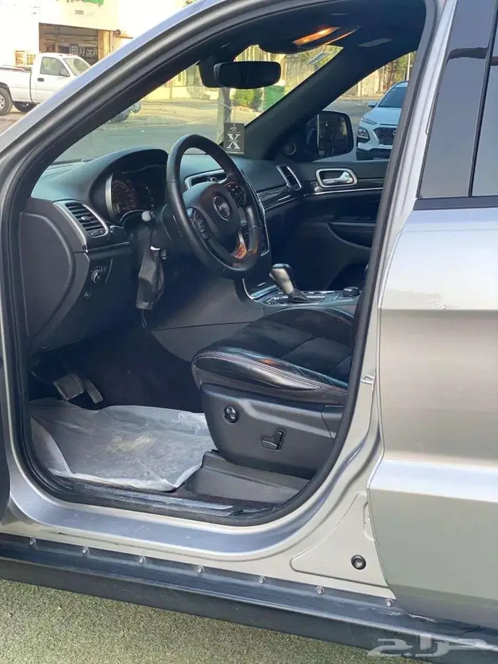 جيب جراند شيروكي تريل هوك2017 بانوراما فل كامل للبيع 29