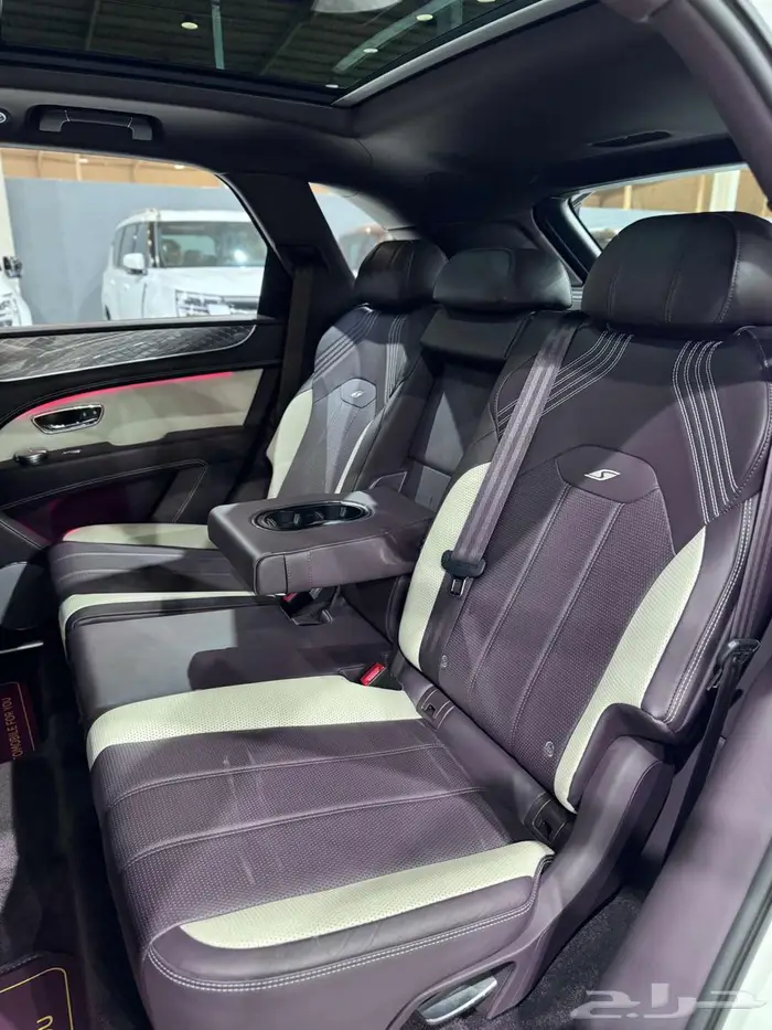 بنتلي بنتايجا S موديل 2022 7