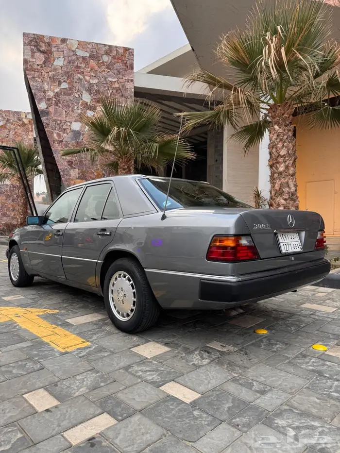 مرسيدس W124 ( فرخ شبح نظيف ) 1993 6