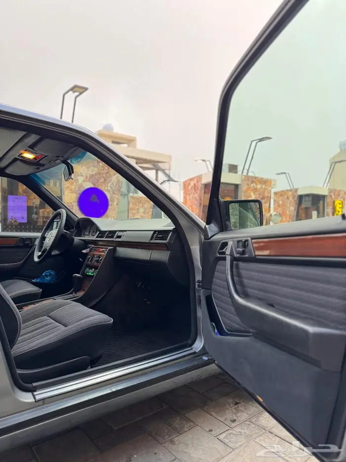 مرسيدس W124 ( فرخ شبح نظيف ) 1993 13