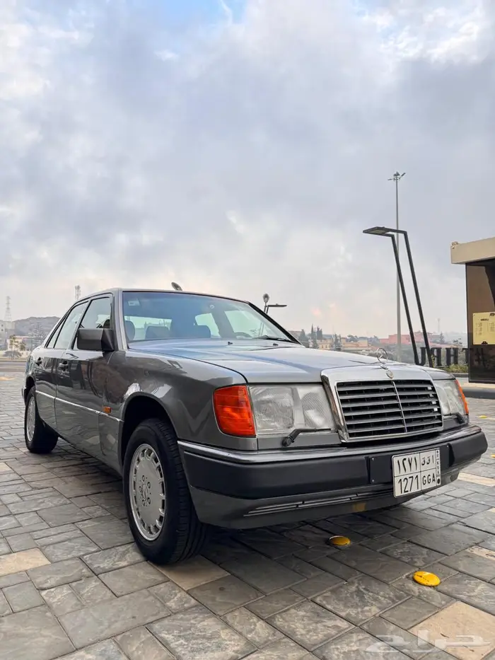 مرسيدس W124 ( فرخ شبح نظيف ) 1993 2