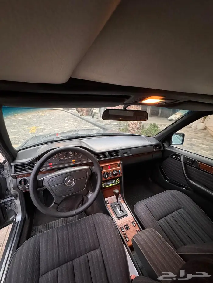 مرسيدس W124 ( فرخ شبح نظيف ) 1993 27