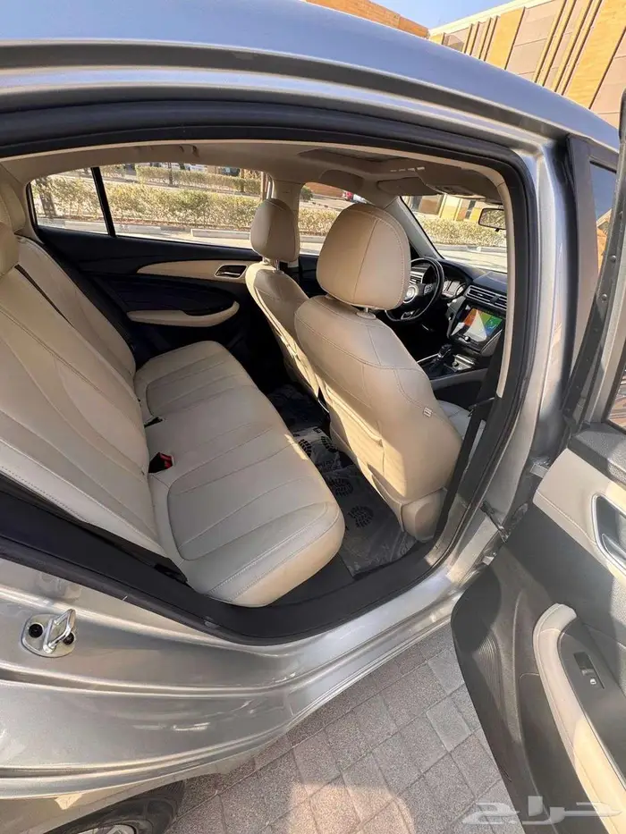 للبيع MG 5 موديل 2023 Luxury (فل كامل) للتنازل مصرف الانماء 11