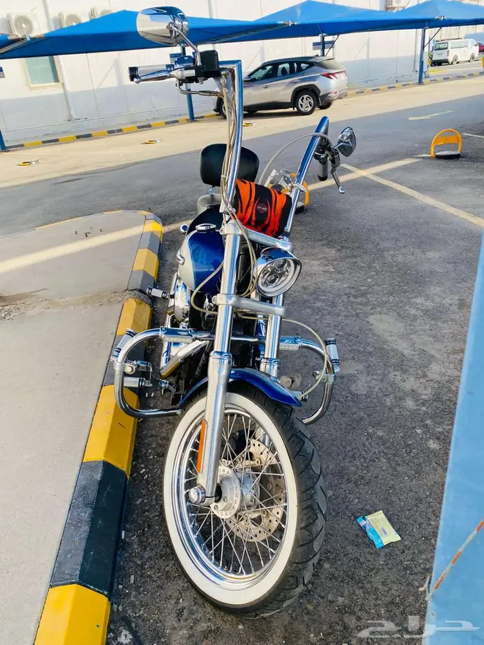 Harley Davidson dyna super glide custom 2010 13