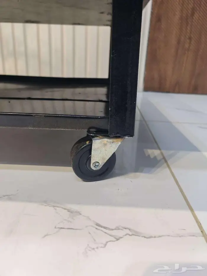 منقل حطب مربع منقوش اسود بذهبي 58 58 سم 190 ريال 6