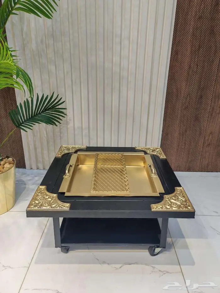 منقل حطب مربع منقوش اسود بذهبي 58 58 سم 190 ريال 14