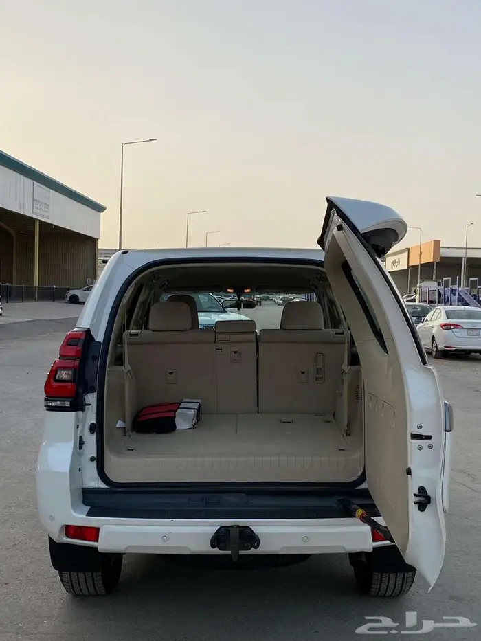 مجموعة برادو 2023 TXL V6 سعودي شبه زيرو 11