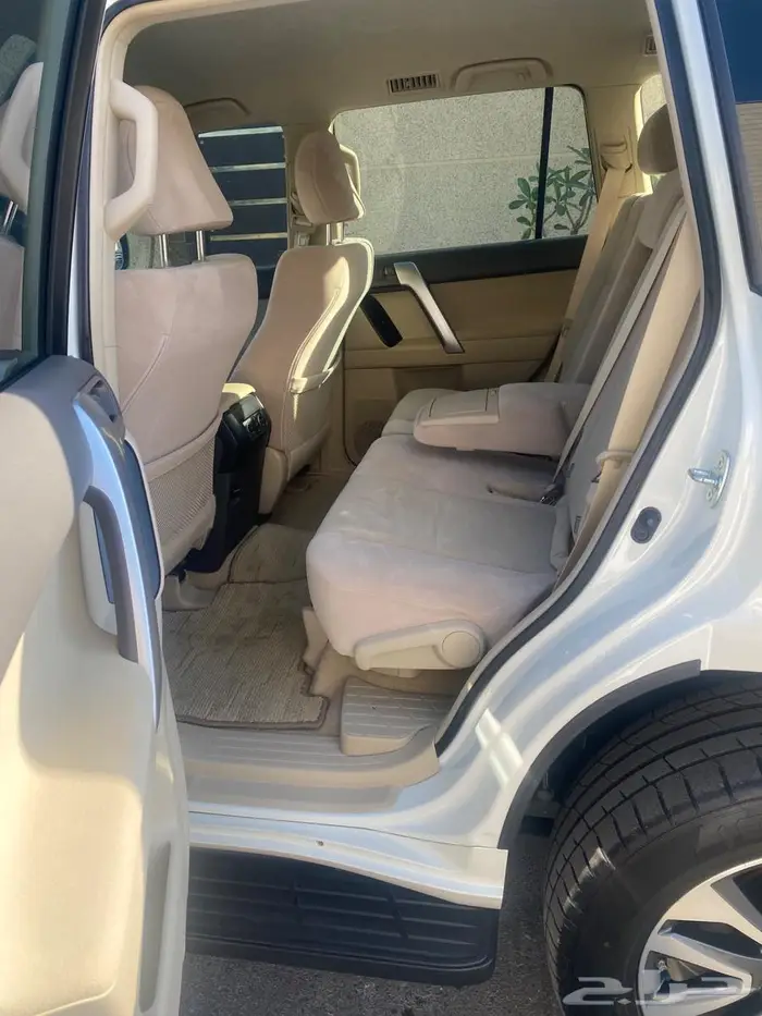 برادو 2022ماشي اقل من 100نظيف 8