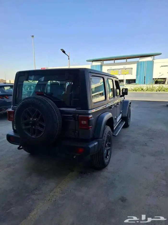 جيب رانجلر سبورت 2024 4