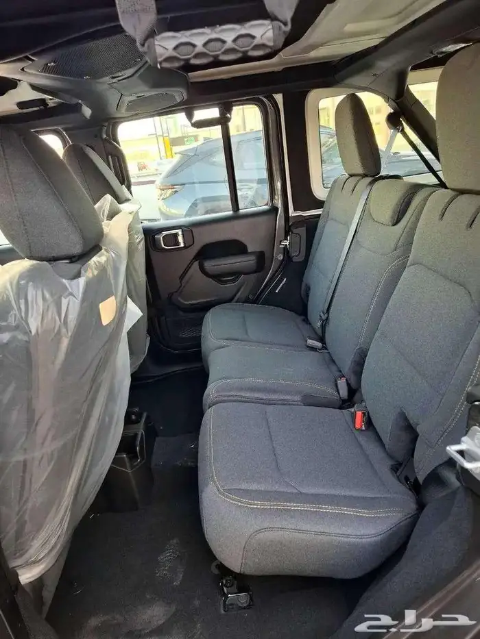 جيب رانجلر سبورت 2024 8