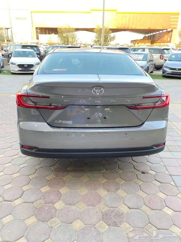 تويوتا كامري (LE) اصفار 2025 4 سلندر 2500 سي سي 7