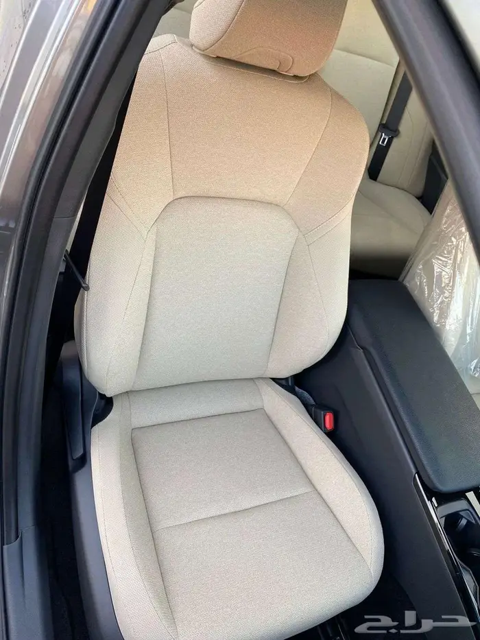 تويوتا كامري (LE) اصفار 2025 4 سلندر 2500 سي سي 27