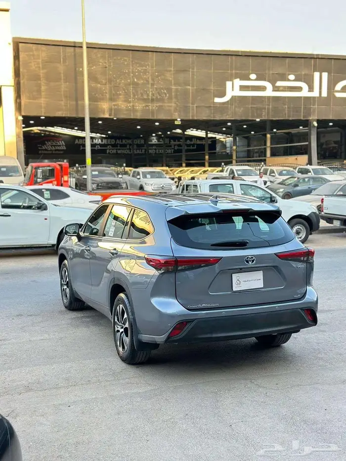 تويوتا هايلندر GLE موديل 2023 4