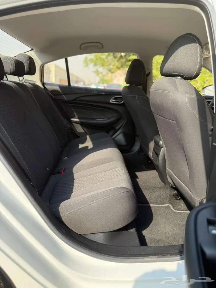 ام جي 5 موديل 2023 استاندر بدي بلد 16