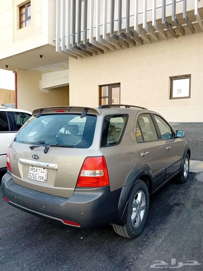 كيا سورنتو فئة الفل الكامل موديل 2009 مالك واحد 1