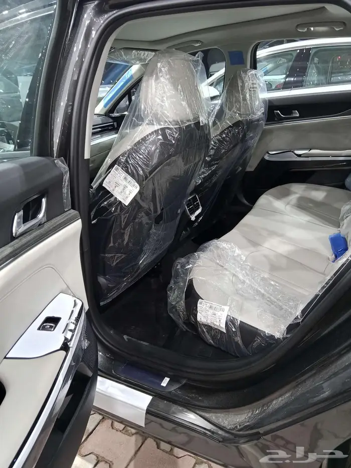 كيا K5 نص فل 2026 10