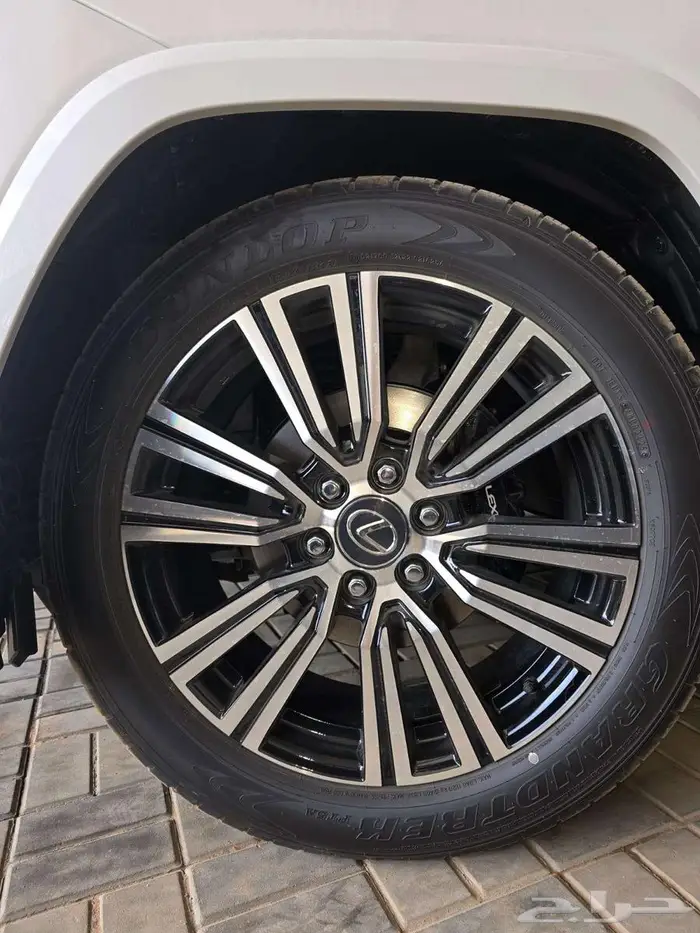 لكزس LX600 BB سعودي موديل 2025 سعر خاااص 18