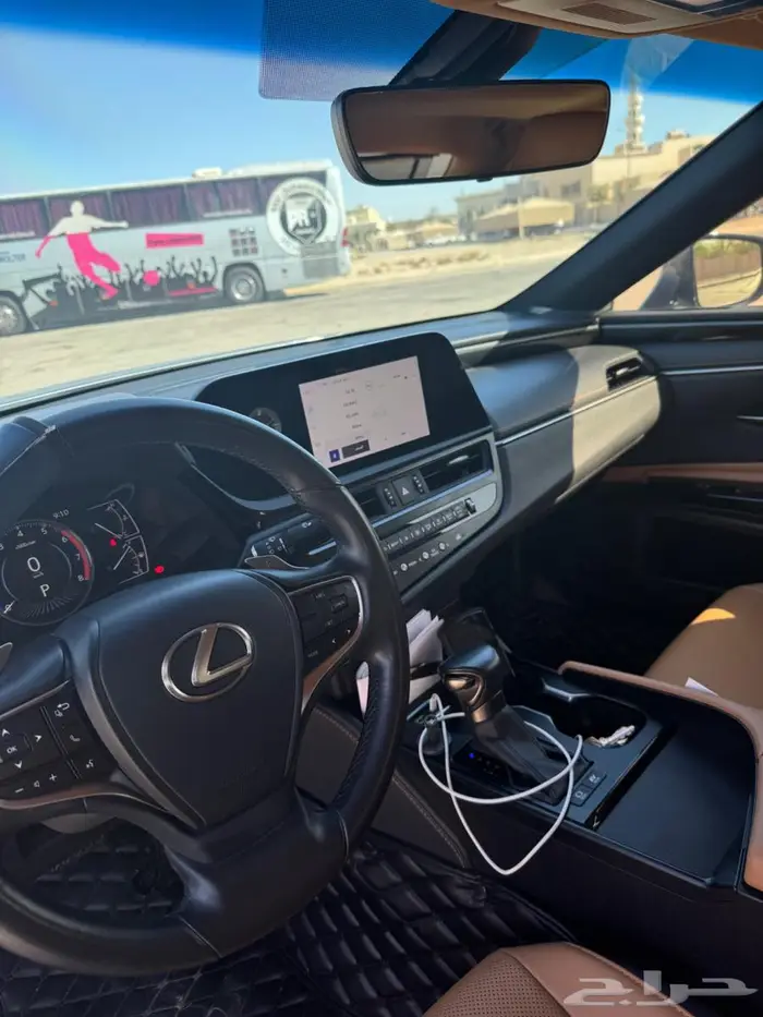 لكزس للبيع هايبرد 2023 2