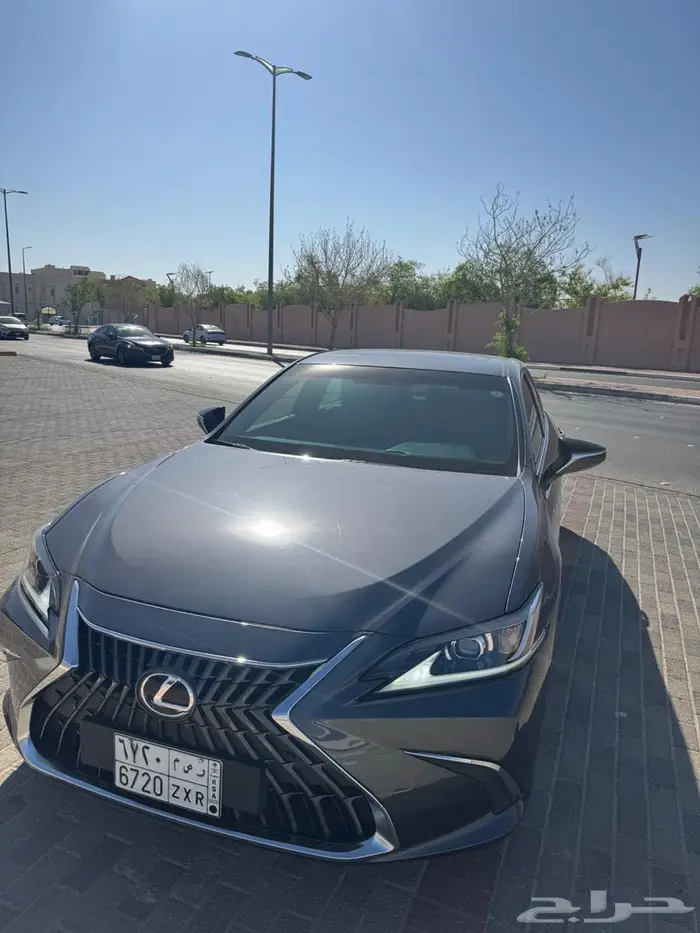 لكزس للبيع هايبرد 2023 3