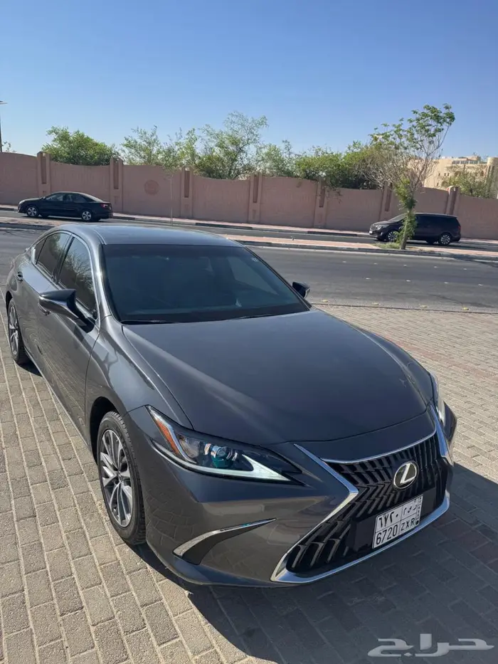 لكزس للبيع هايبرد 2023 4