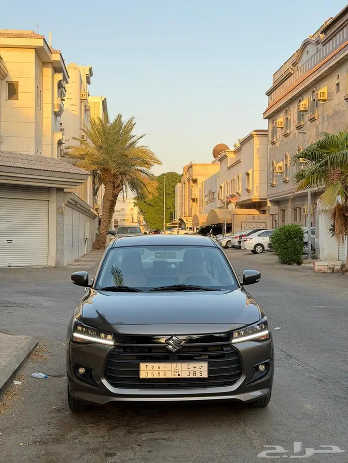 سوزوكي ديزانير 2025 فل كامل شبه جديدة 1