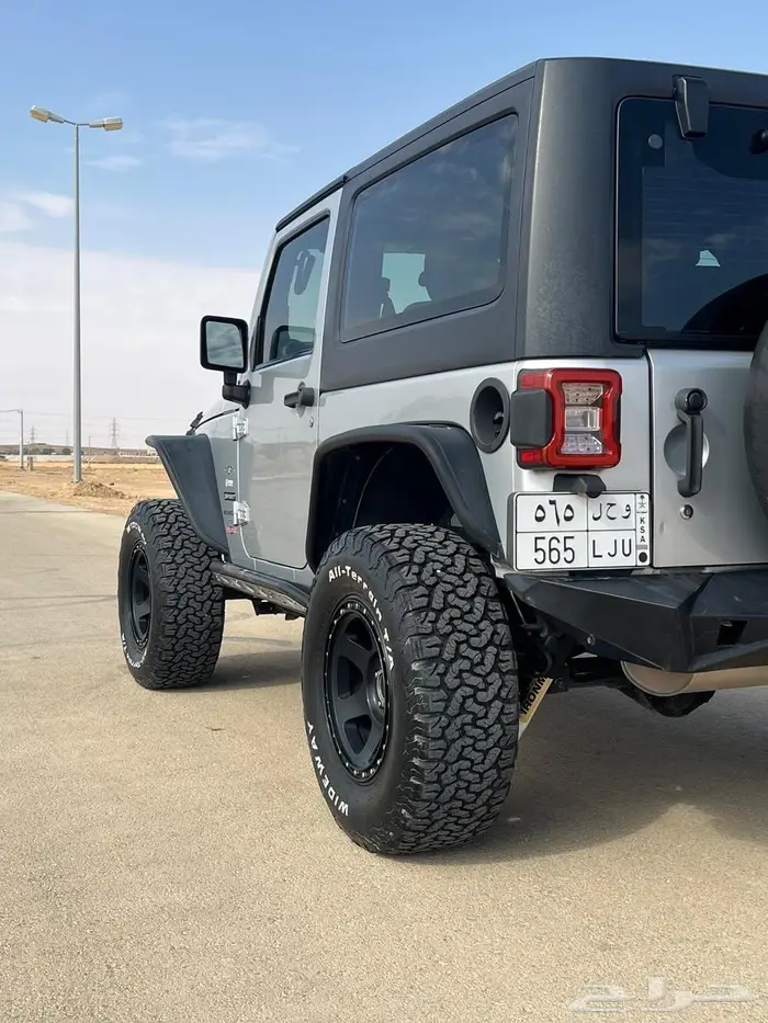 جيب شروكي لانجلر سبورت 6