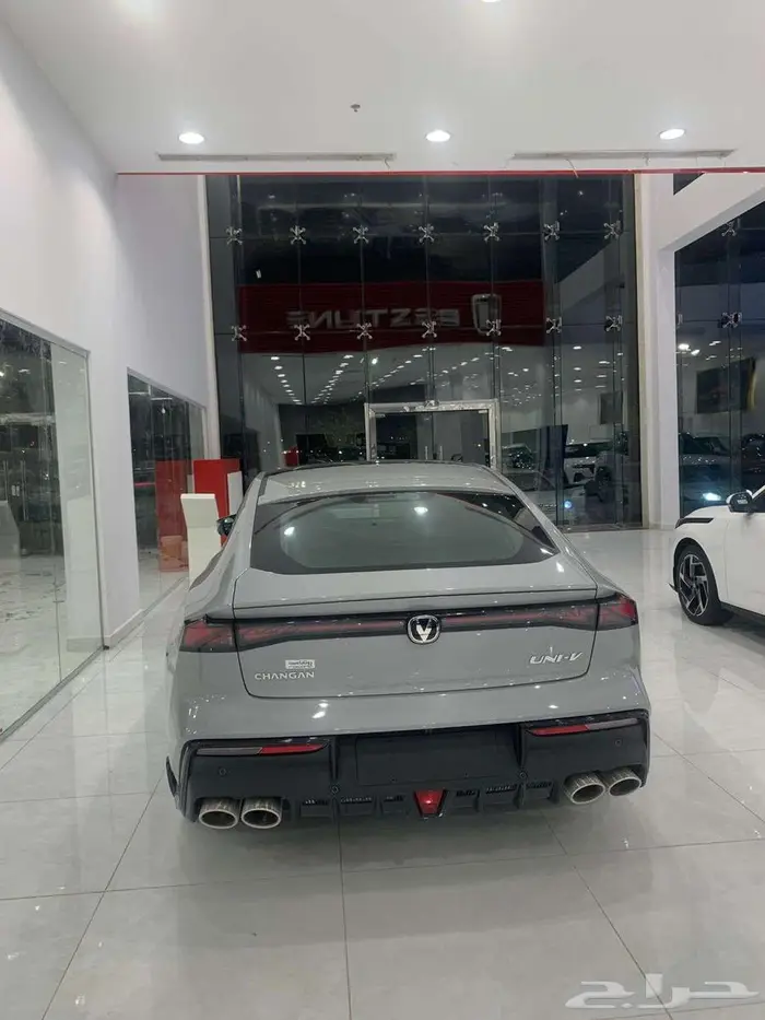 عرض نوفمبر على يوني في سبورت 3