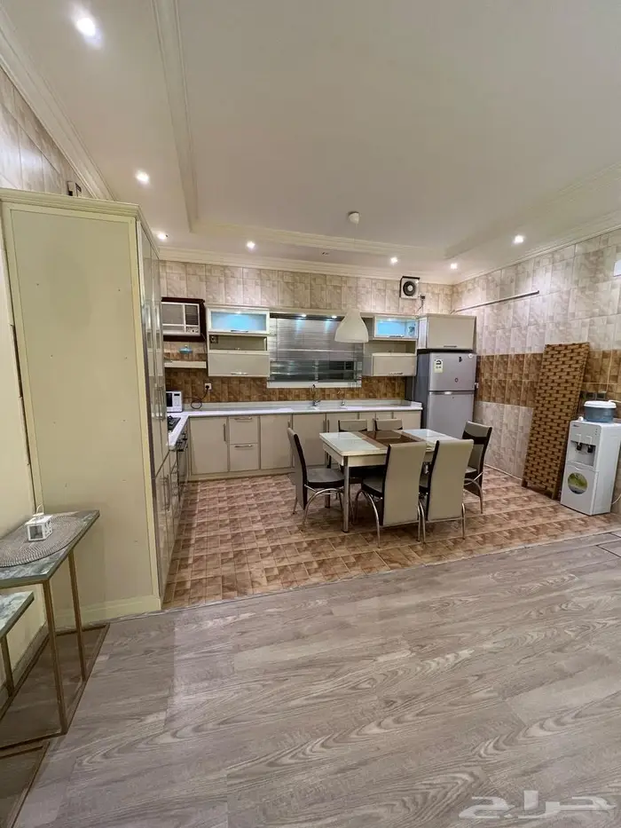 شقه مفروشه خاصه - القيم 10